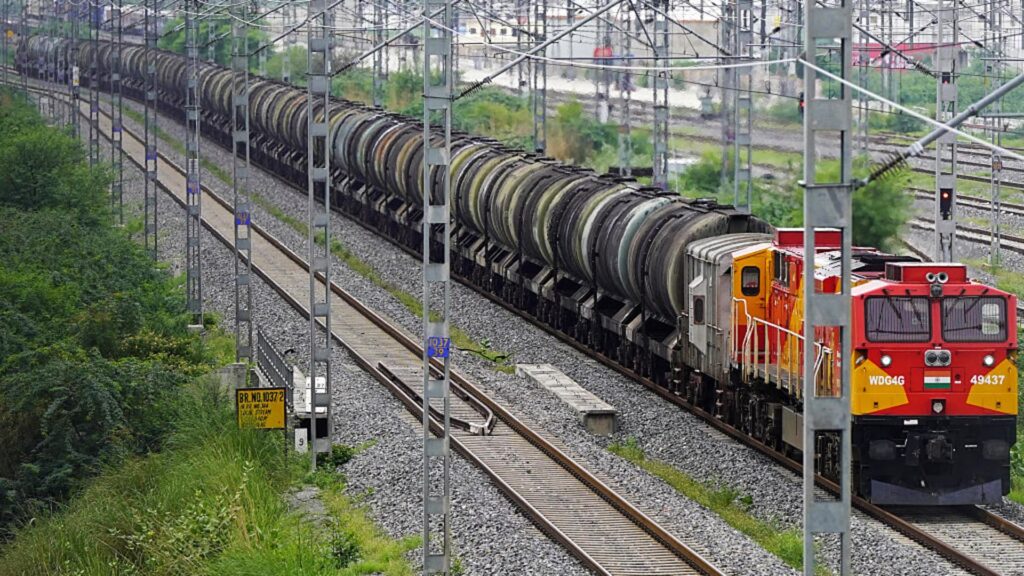 Trump advisor Peter Navarro says India must stop buying Russian oil